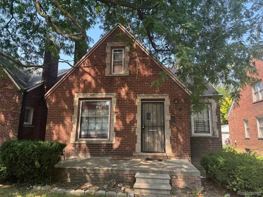 15613 Seymour Street, Detroit, MI 48205 - #2