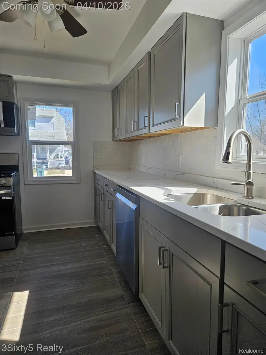 1843 Arlington Avenue, Lincoln Park, MI 48146 - #3