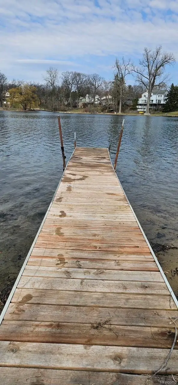 6912 Colony Drive, West Bloomfield, MI 48323 - #3