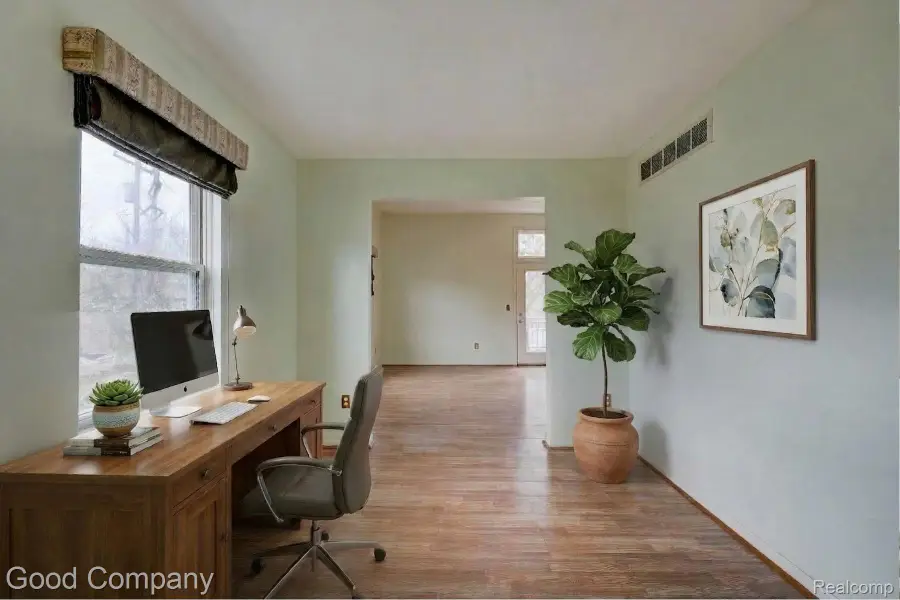 22723 Middlebelt Road, Farmington Hills, MI 48336 - #3