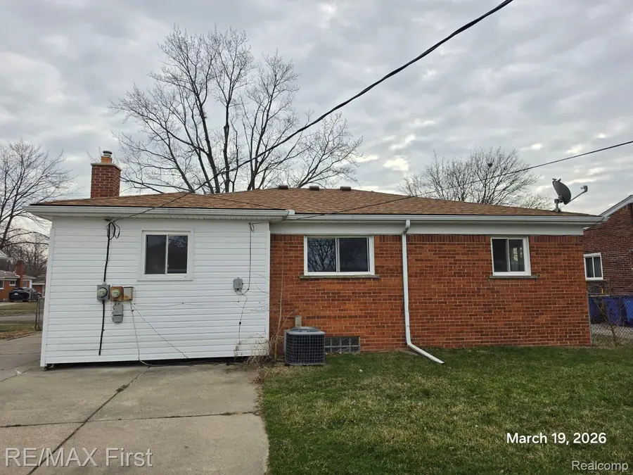 25063 Campbell Avenue, Warren, MI 48089 - #3