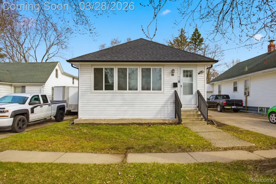 142 Avondale Avenue, Jackson, MI 49203 - #2