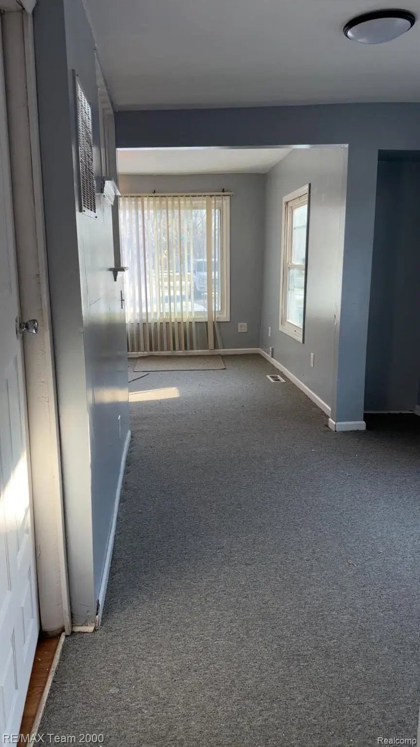 21144 Pinecrest Street, Taylor, MI 48180 - #3