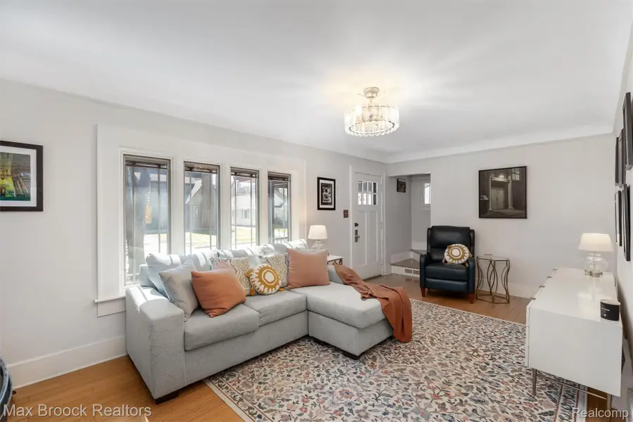 49 Amherst Road, Pleasant Ridge, MI 48069 - #3