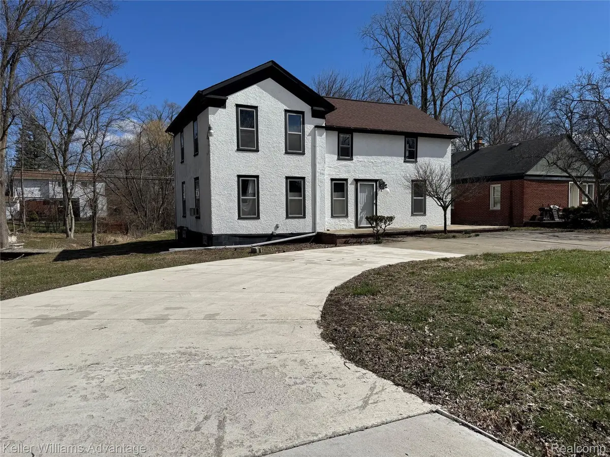 23056 Springbrook Drive, Farmington, MI 48336 - #1