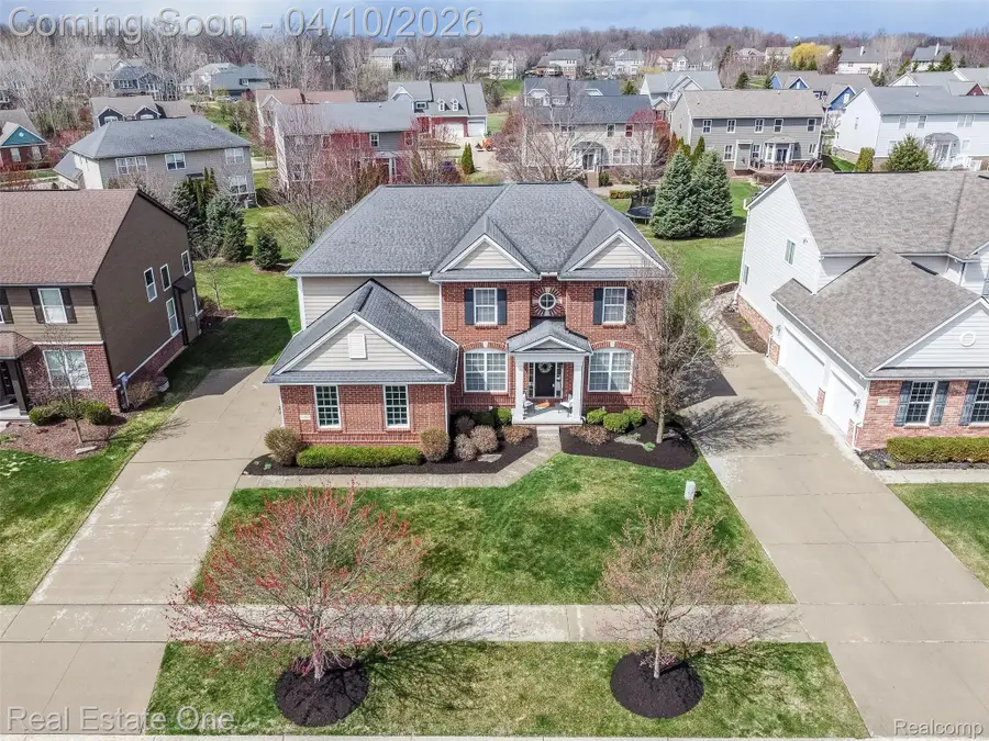 5947 Strawberry Circle, Commerce Township, MI 48382 - #2