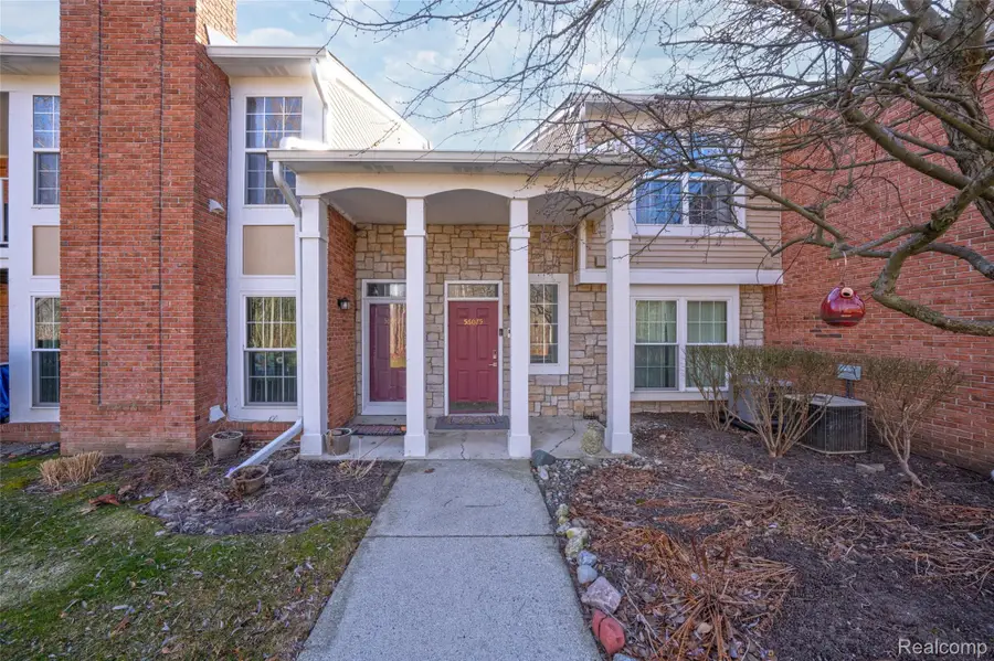 56075 Chesapeake Circle #242, Utica, MI 48316 - #2