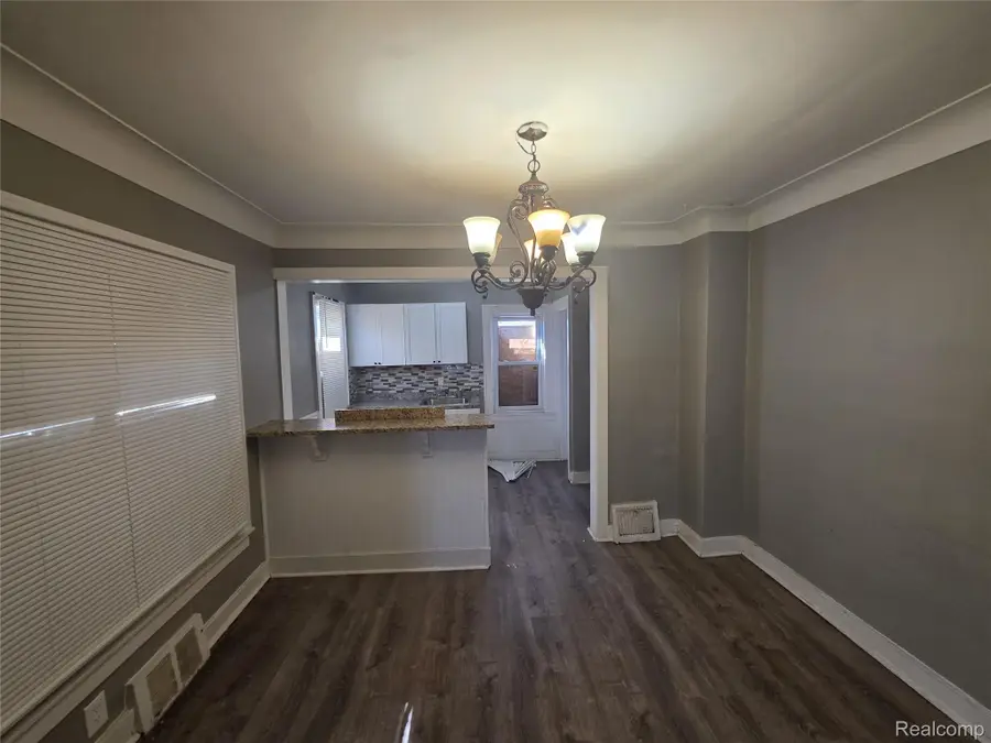 6017 Plainview Avenue, Detroit, MI 48228 - #3