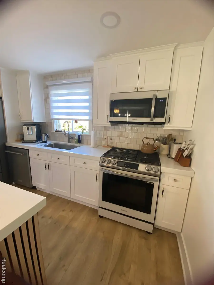 1411 Beatrice Street N, Westland, MI 48186 - #3