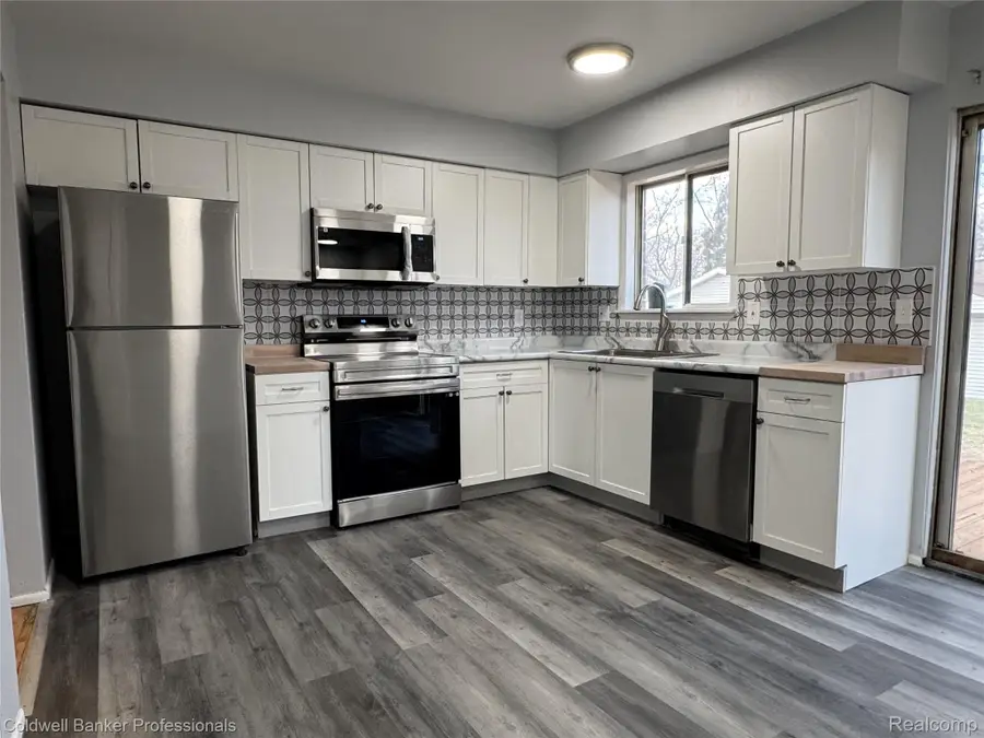 34826 Hazelwood Street, Westland, MI 48186 - #2