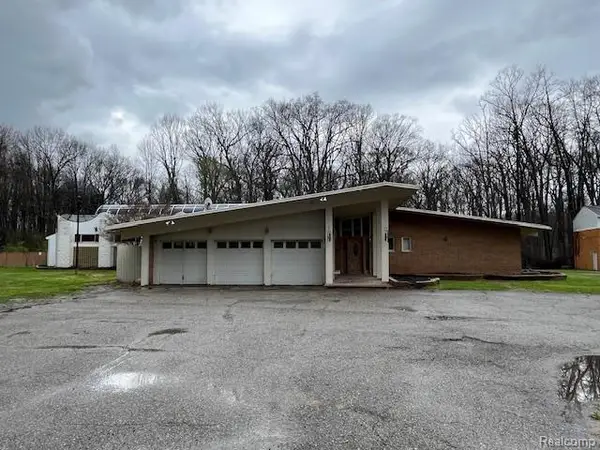 20551 Norwood Drive S, Southfield, MI 48075