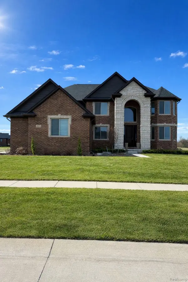 15870 Via Manzoni, Macomb, MI 48042