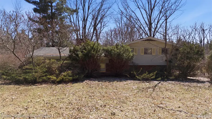 4555 Arrowhead Road, West Bloomfield, MI 48323 - #3