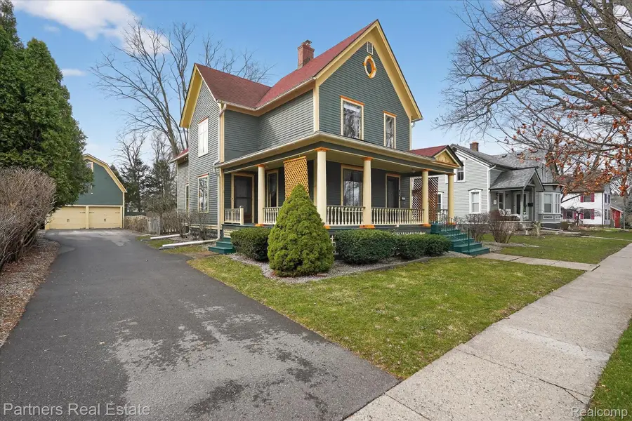 415 W Sibley Street, Howell, MI 48843 - #2