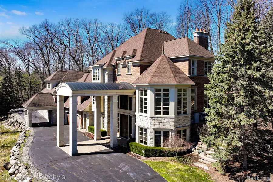 2759 Turtle Ridge Drive, Bloomfield, MI 48302 - #2