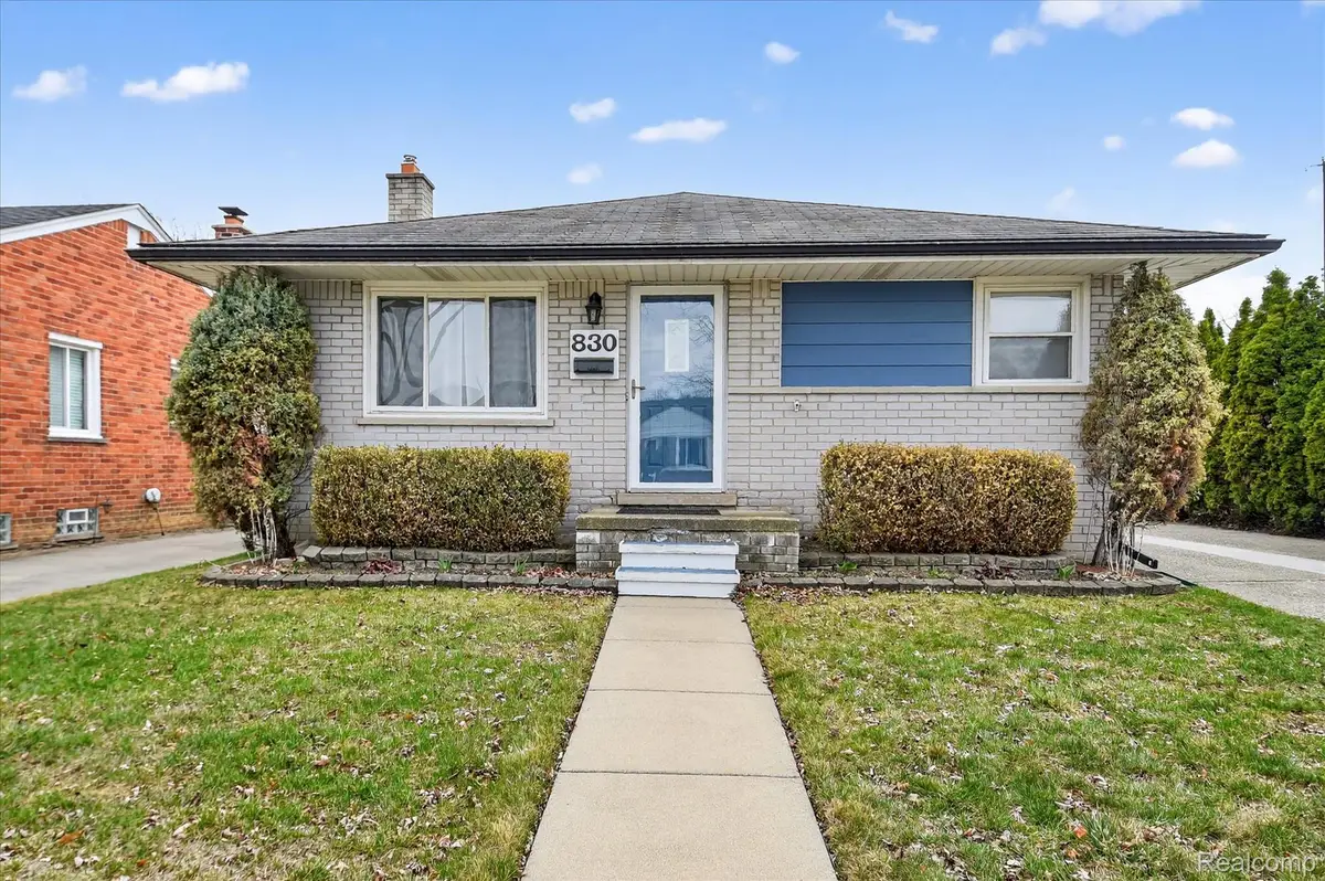 830 Mapleknoll Avenue, Madison Heights, MI 48071 - #1