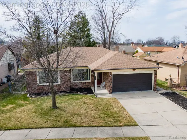 47303 Nola Drive, Macomb, MI 48044