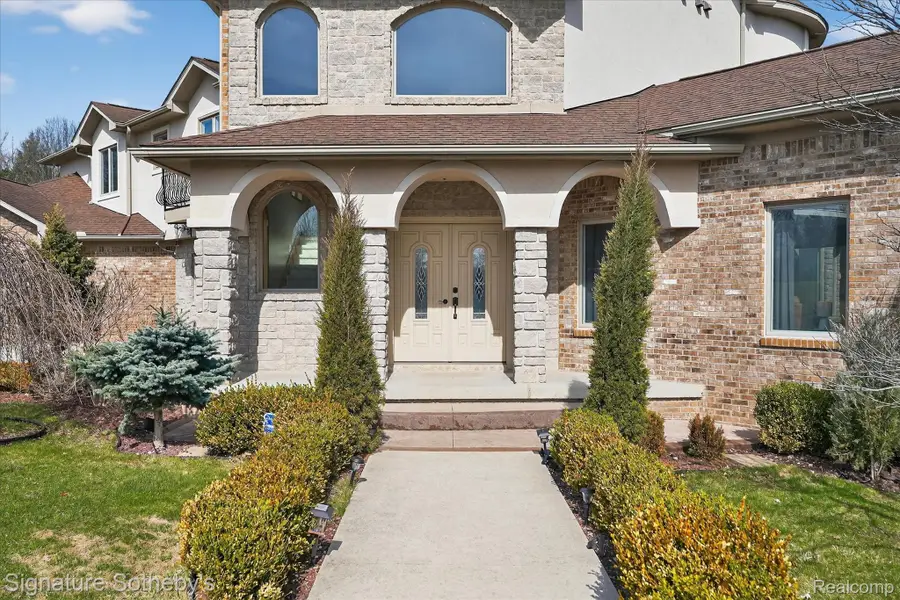 7455 Groveland Road, Holly, MI 48442 - #3