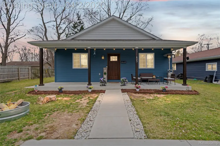 623 Columbia Street, Algonac, MI 48001 - #2