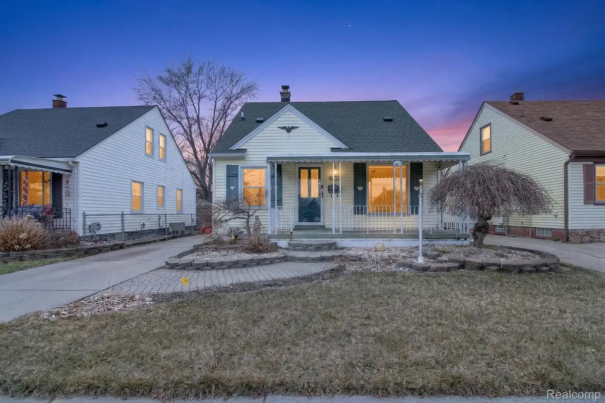 29901 Kelly Road, Roseville, MI 48066 - #1