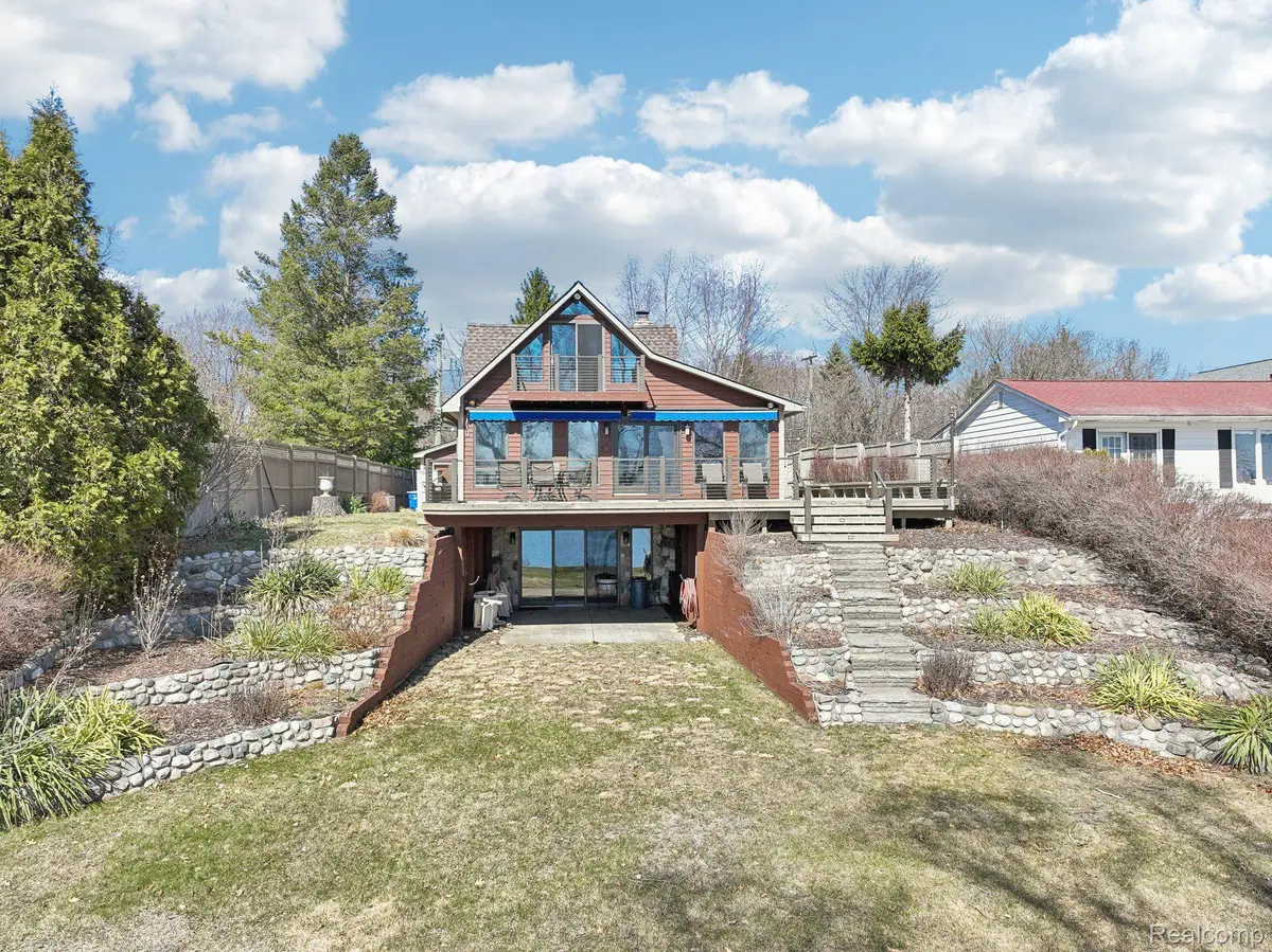 3641 Mann Road, Clarkston, MI 48346 - #1