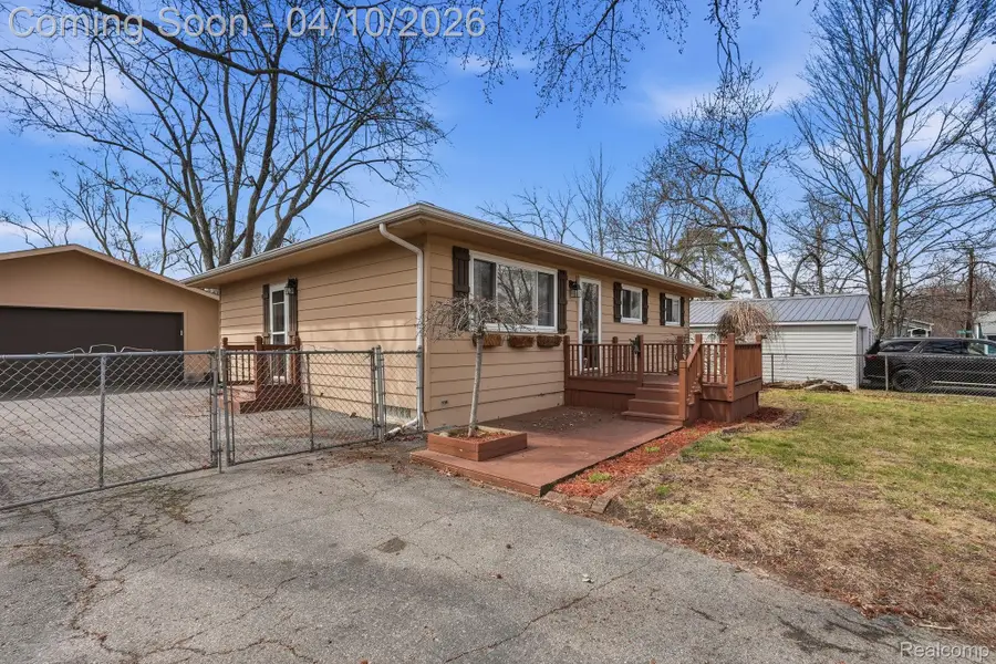 7039 Lapham, Waterford, MI 48329 - #2