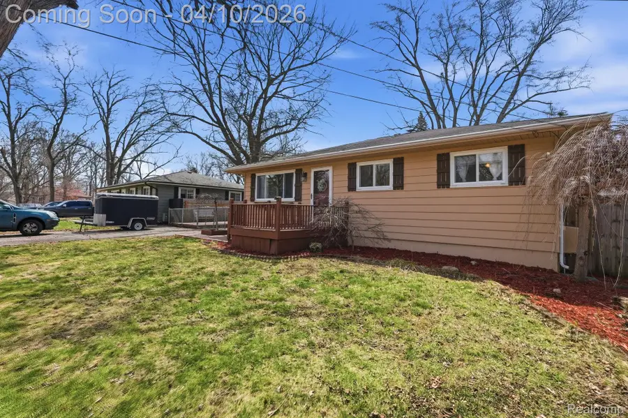 7039 Lapham, Waterford, MI 48329 - #3