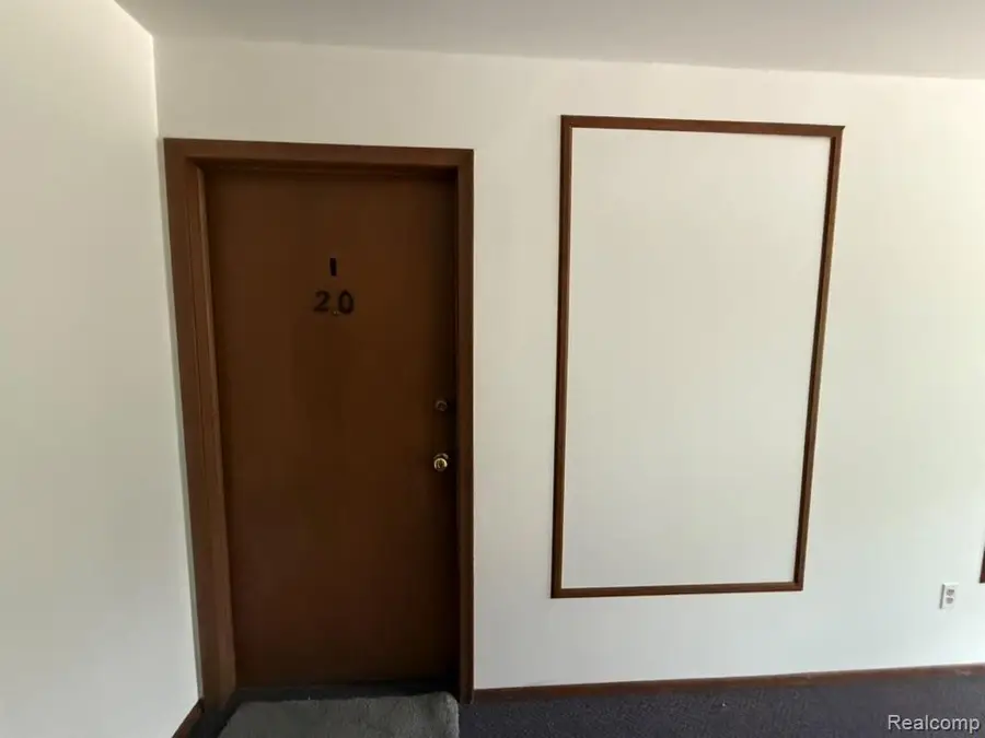 19585 Masonic Boulevard #21, Roseville, MI 48066 - #2