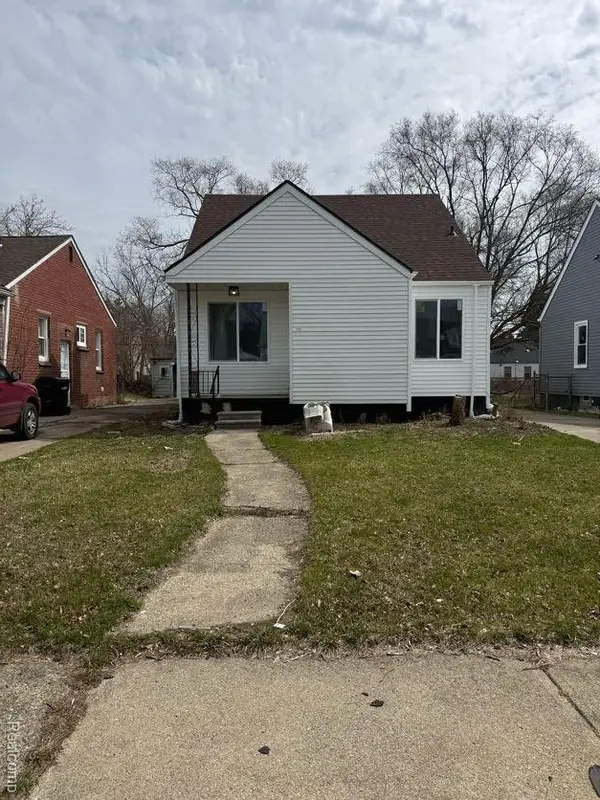 7762 Greenview Avenue, Detroit, MI 48228