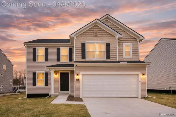 249 Saddleback Court, WhiteLake, MI 48386