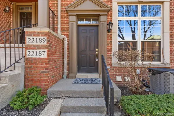 22187 W West Village Drive #5, Dearborn, MI 48124