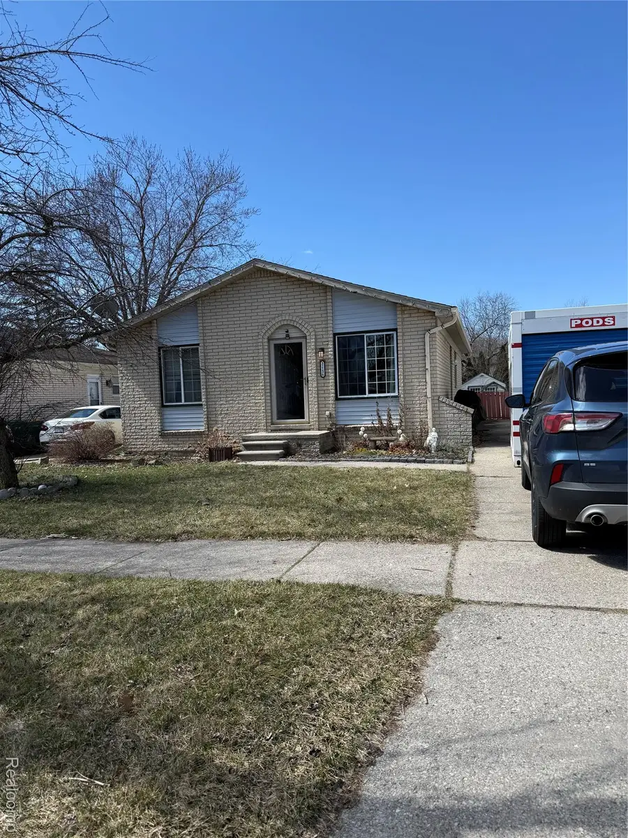 32136 Mount Vernon Road, Rockwood, MI 48173 - #2