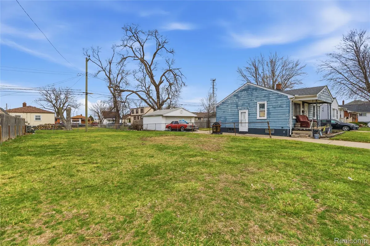 1738 Garfield Avenue, Lincoln Park, MI 48146 - #1