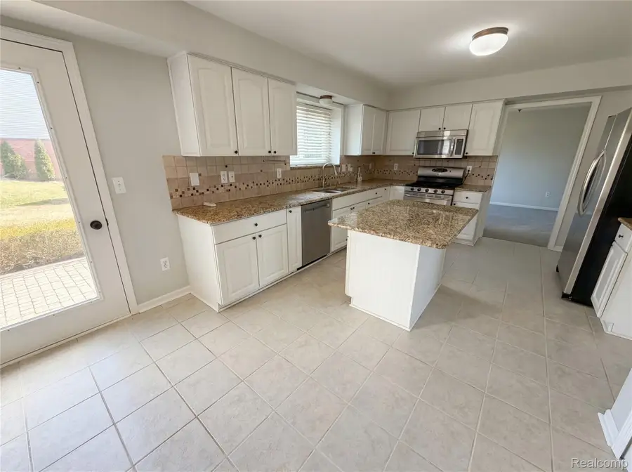 143 Easton Drive, South Lyon, MI 48178 - #2