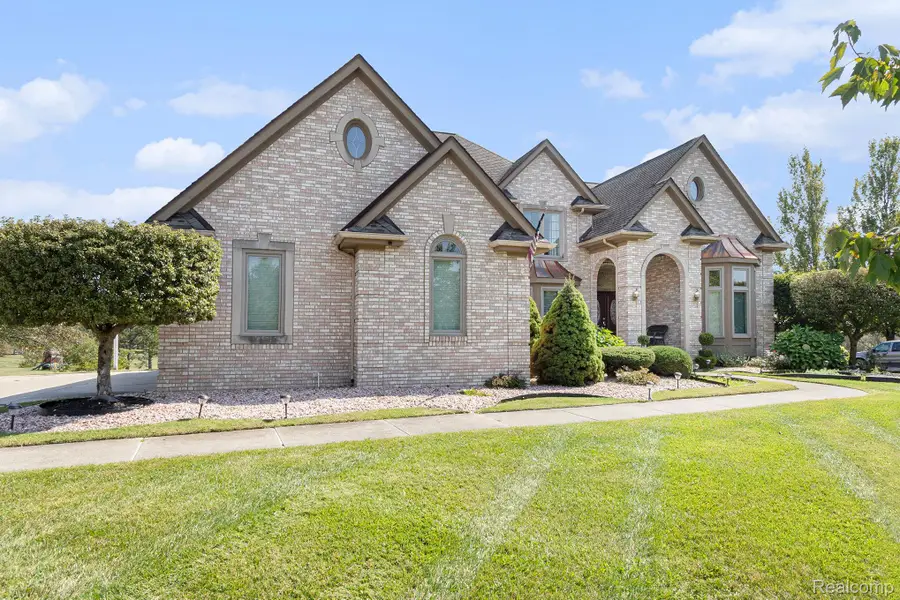 49931 Cooke Avenue, Plymouth, MI 48170 - #2