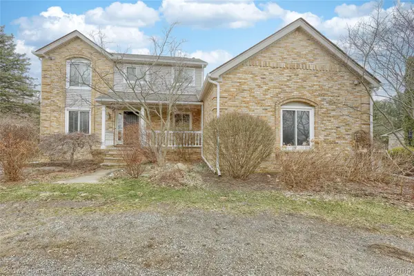 1581 Old Plank Road, Milford, MI 48381