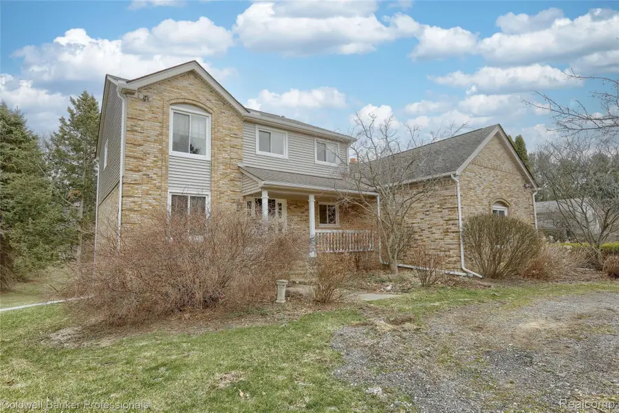 1581 Old Plank Road, Milford, MI 48381 - #2