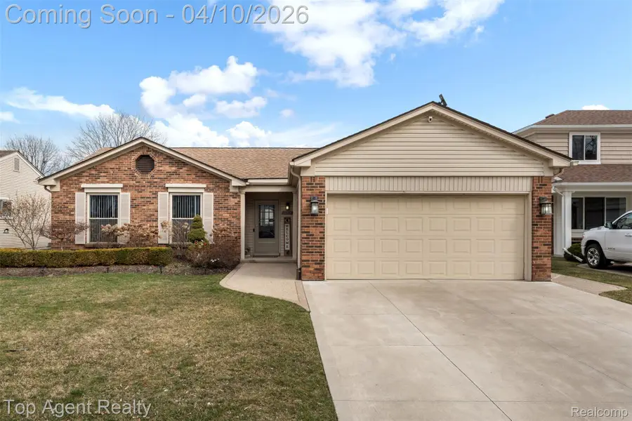 16115 Bayham Court, Clinton, MI 48038 - #2