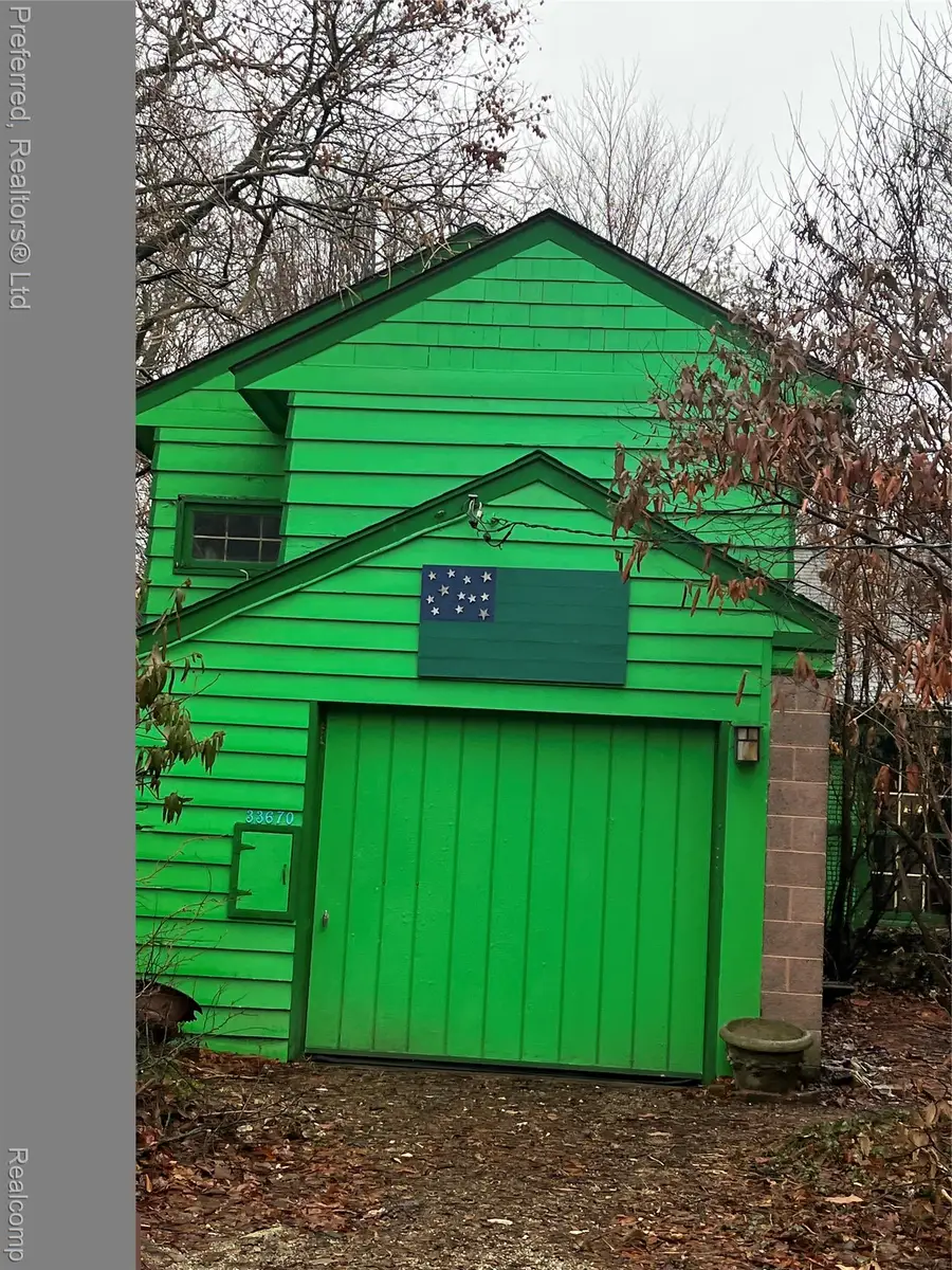 33670 Hillcrest Drive, Farmington, MI 48335 - #2