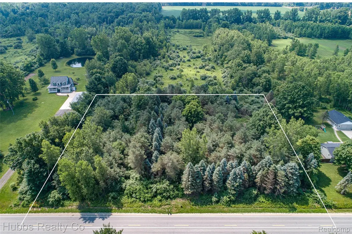 9361 Birch Run Rd, Millington, MI 48746 - #1