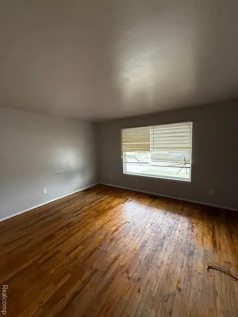 7667 Greenview Avenue, Detroit, MI 48228 - #2