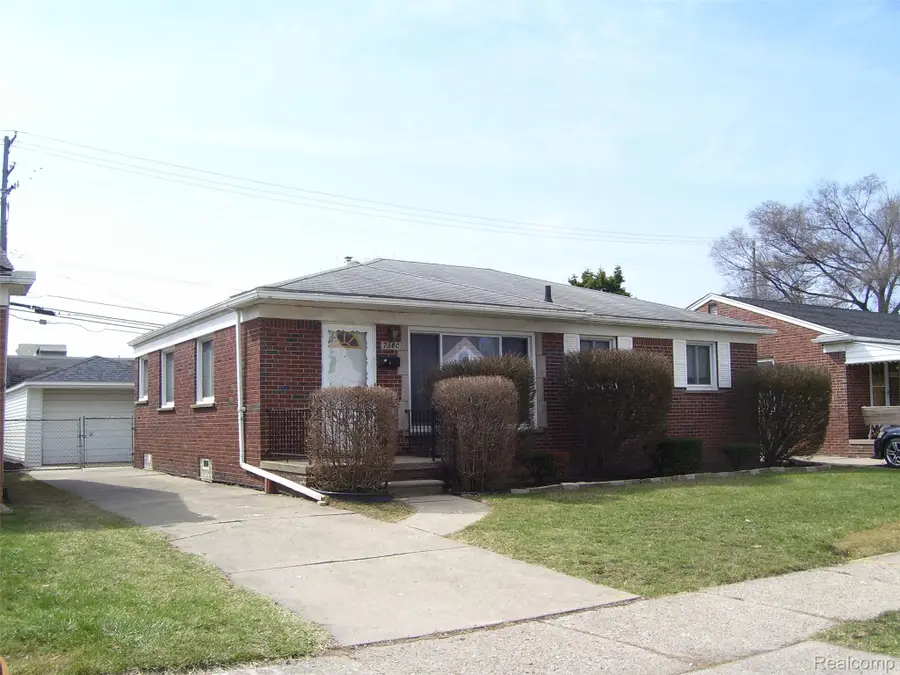 7300 Weingartz, Center Line, MI 48015 - #2