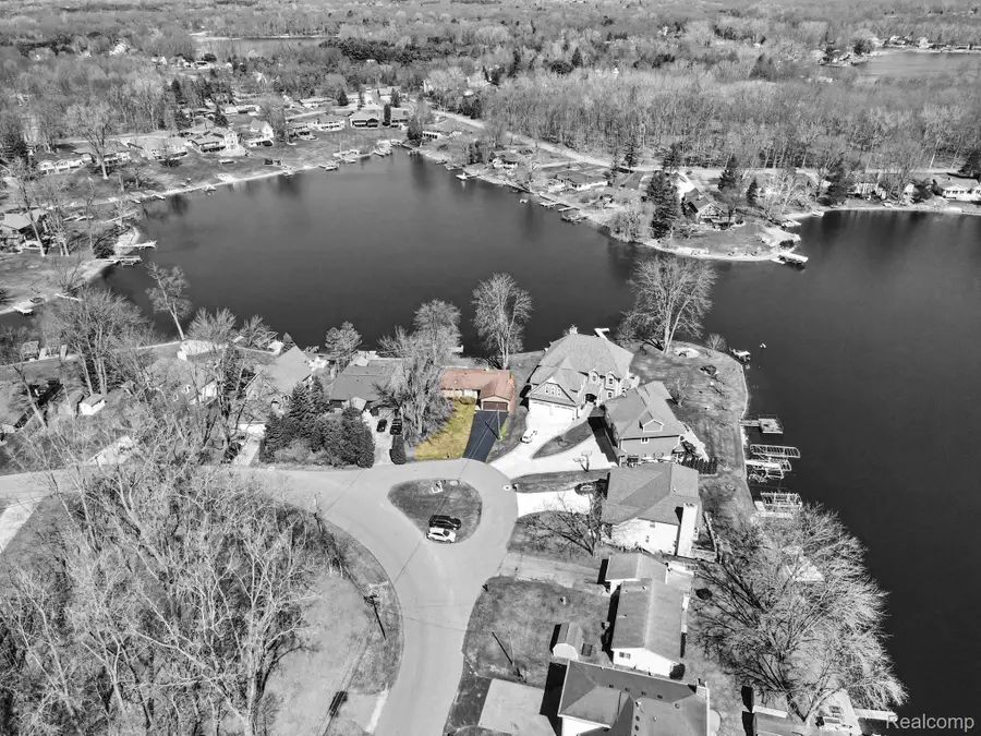 11591 Pleasant View Drive, Pinckney, MI 48169 - #3