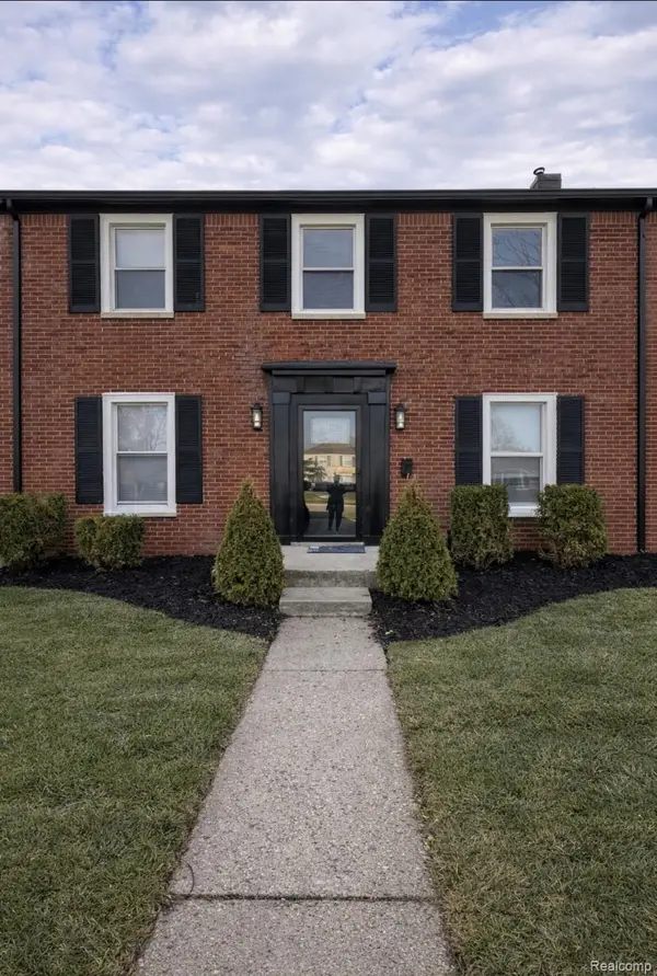 14058 Greenview Road, Detroit, MI 48223