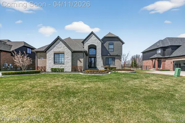 54933 Black Hills Lane, Utica, MI 48316