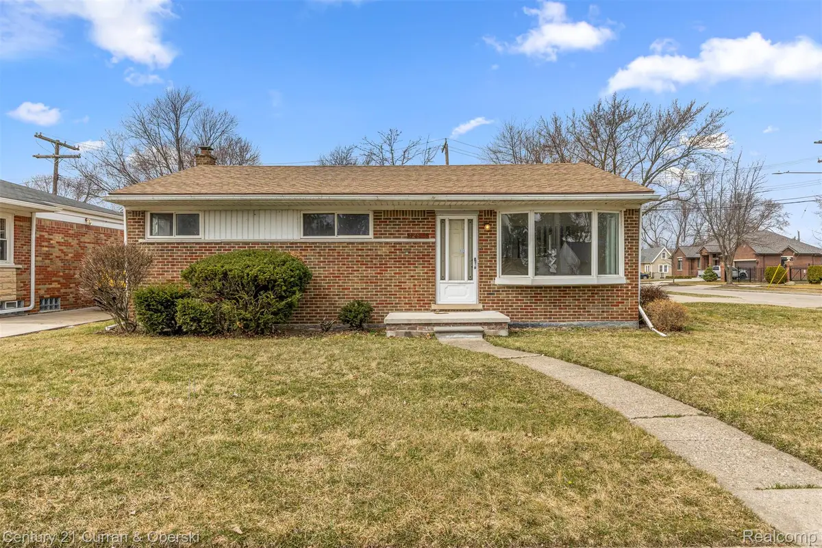 32819 Jefferson Avenue, Saint Clair Shores, MI 48082 - #1