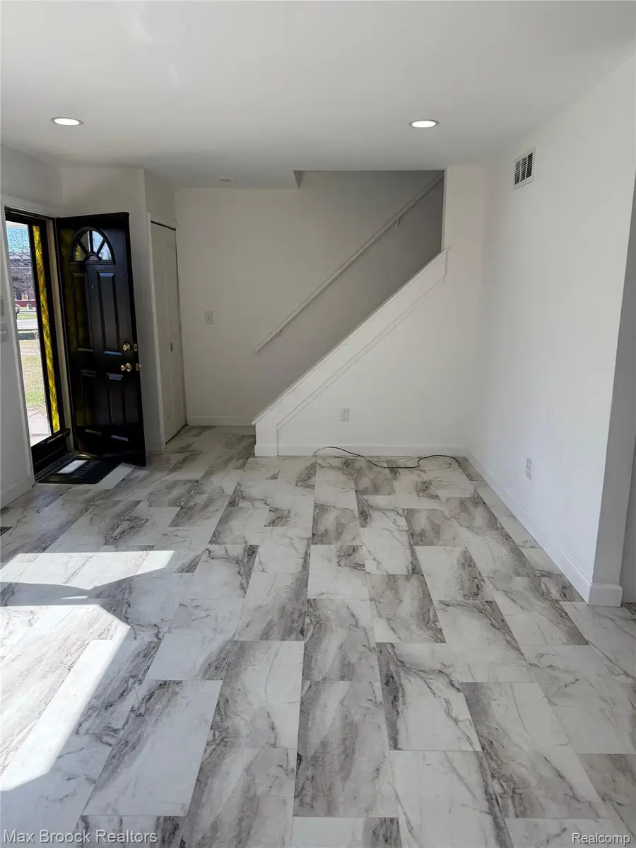 19682 Jeanette Street, Southfield, MI 48075 - #3