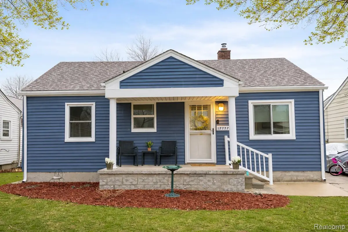 17777 Matthews Street, Riverview, MI 48193 - #1