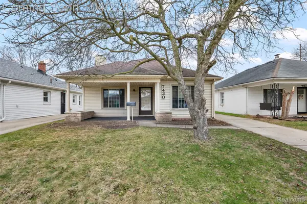 7420 Fenton Street, DearbornHeights, MI 48127