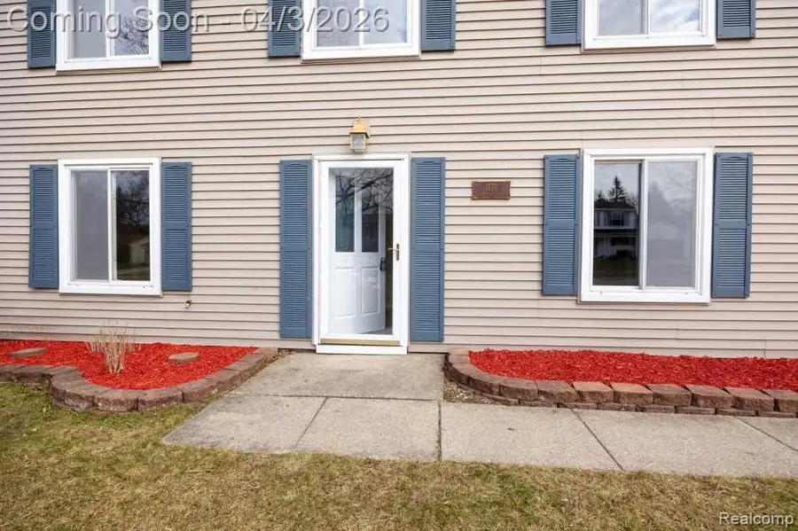 1171 Meadowood Drive, Waterford, MI 48327 - #2